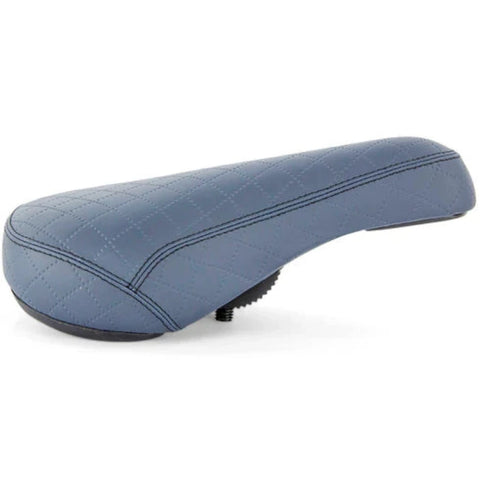 DK Cross Stitch Stealth Pivotal seat